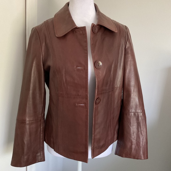 Leather jacket - Picture 1 of 7